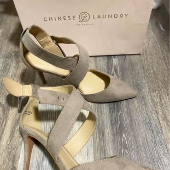 Suede taupe strappy heals - Picture 8 of 9